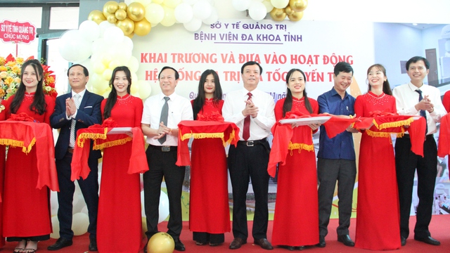 Bệnh viện đa khoa tỉnh Quảng Trị có tân Giám đốc và Phó giám đốc - Ảnh 1. Bệnh viện đa khoa tỉnh Quảng Trị có tân Giám đốc và Phó giám đốc - Ảnh 1.