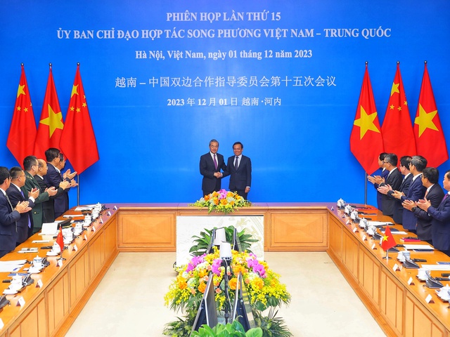 Việt Nam và Trung Quốc trao đổi ý kiến thẳng thắn về vấn đề trên Biển Đông - Ảnh 1.