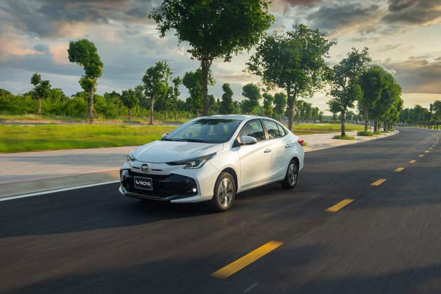 Cơ hội cuối cùng nhận hỗ trợ 100% lệ phí trước bạ khi mua Toyota Vios - Ảnh 1.