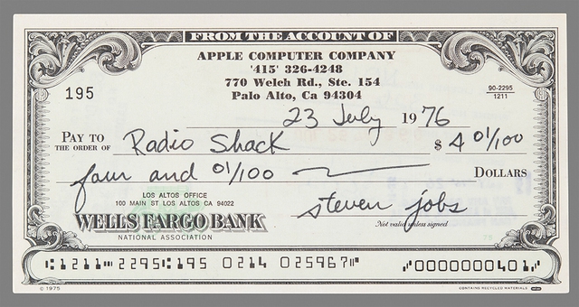 Tấm séc 4,01 USD có chữ ký Steve Jobs được bán với giá 46.000 USD - Ảnh 1.