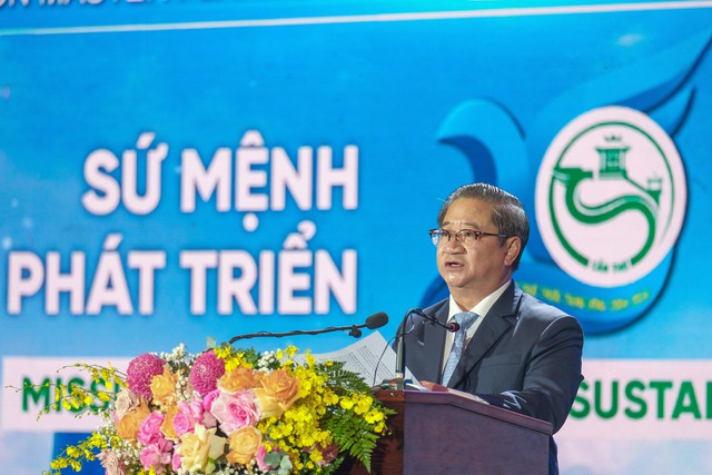 Thủ tướng Phạm Minh Chính kêu gọi nhà đầu tư đến Cần Thơ  - Ảnh 1.