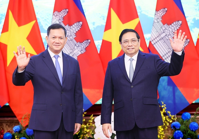 Thủ tướng Phạm Minh Chính đón và hội đàm với  Thủ tướng Hun Manetảnh: TTXVN