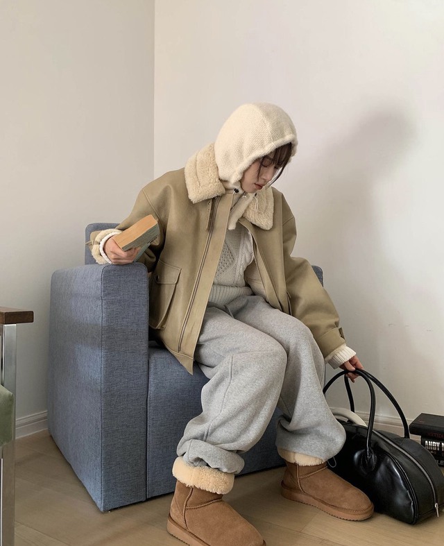 Năm nay, món phụ kiện mang vẻ độc đáo như mũ balaclava lại tiếp tục lên ngôi - Ảnh 5. Năm nay, món phụ kiện mang vẻ độc đáo như mũ balaclava lại tiếp tục lên ngôi - Ảnh 5.