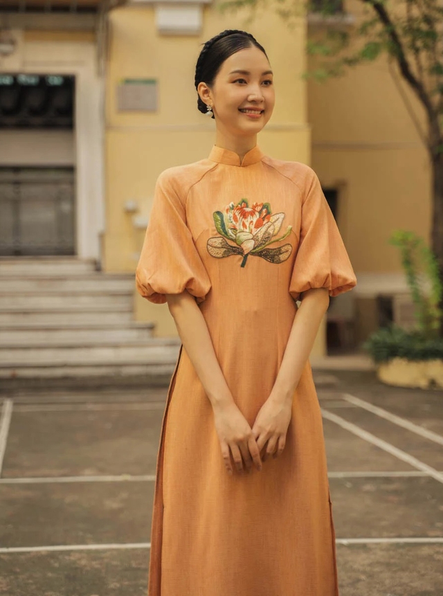 Áo dài linen - Ảnh 1.