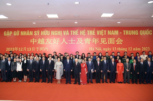 Hai Tổng Bí thư Việt Nam - Trung Quốc gặp gỡ nhân sỹ và thế hệ trẻ - Ảnh 1.