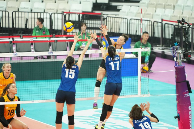 Đội tuyển bóng chuyền nữ Việt Nam không thể tạo bất ngờ cho đương kim á quân - Ảnh 3.