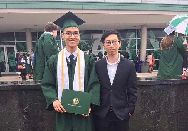 Phạm Minh Thành là một trong những cựu học sinh xuất sắc Trường Newton, trở thành một trong những tiến sĩ người Việt trẻ nhất tại Mỹ