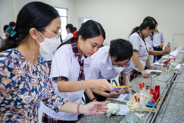 Những 'chất liệu' nào tạo nên ứng xử văn minh trong học đường? - Ảnh 1.