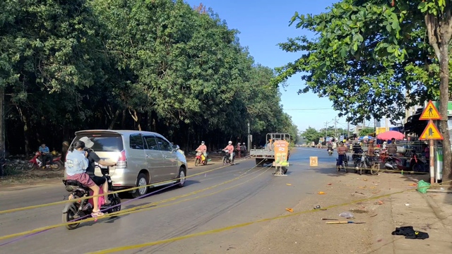 Bình Phước: 2 nhóm thanh niên hỗn chiến khiến 1 người tử vong, 2 người bị thương - Ảnh 2.