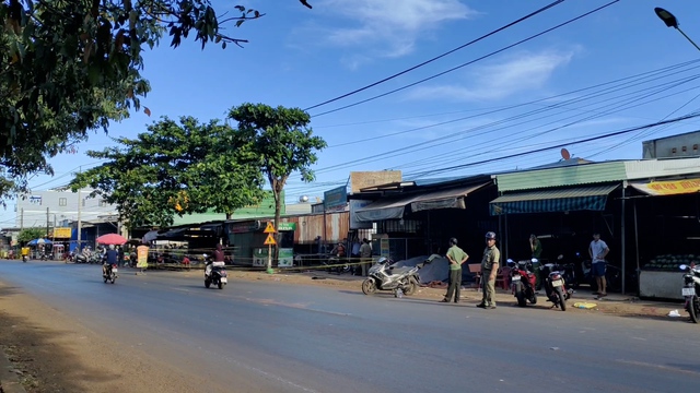 Bình Phước: 2 nhóm thanh niên hỗn chiến khiến 1 người tử vong, 2 người bị thương - Ảnh 1.