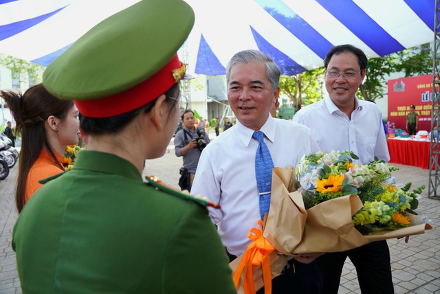 Công an TP.HCM ra quân tấn công trấn áp tội phạm dịp Tết Nguyên đán 2024 - Ảnh 3.