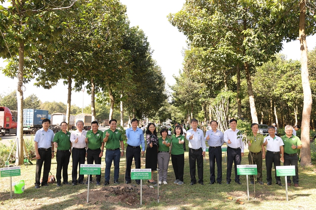 TTC AgriS dẫn dắt các xu hướng nông nghiệp tương lai thông qua &quot;Cam kết Phát triển bền vững - AgriS Commitment&quot;