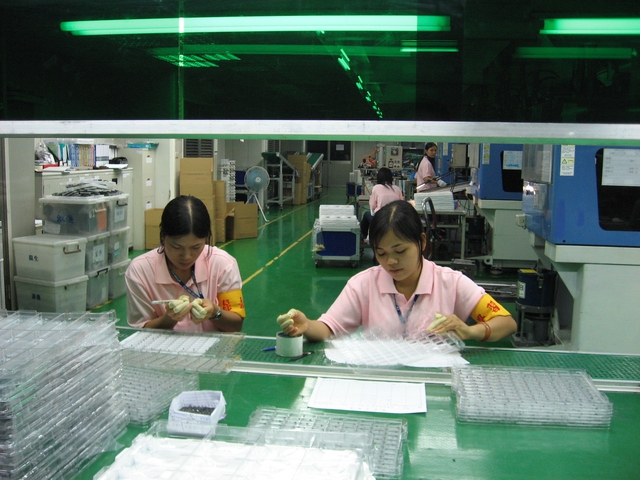 Lao động Việt tại Đài Loan được tăng lương từ năm 2024 - Ảnh 1. Lao động Việt tại Đài Loan được tăng lương từ năm 2024 - Ảnh 1.