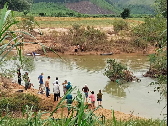 Phú Yên: Lội qua sông đi làm, người đàn ông bị nước cuốn mất tích - Ảnh 1.