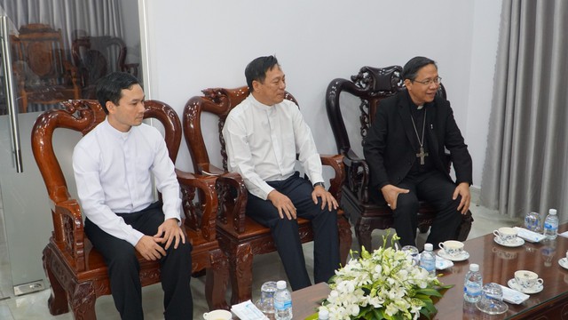 Phó Thủ tướng Trần Lưu Quang thăm, chúc mừng Giáng sinh tại Bình Thuận - Ảnh 3.
