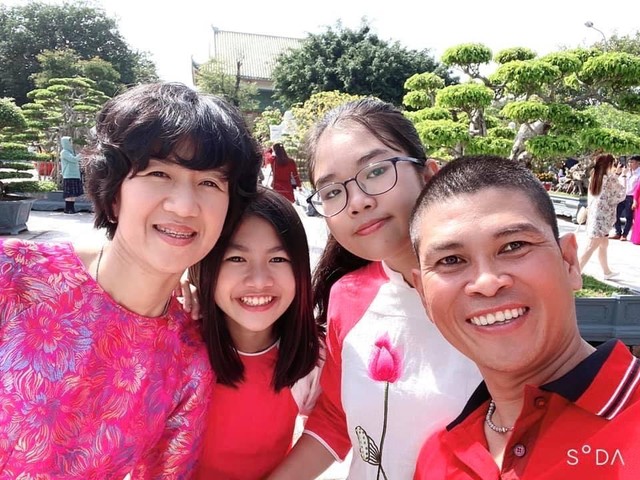 Con gái cựu cua rơ số 1 Việt Nam xuất sắc đoạt HCV cờ vua châu Á - Ảnh 2. Con gái cựu cua rơ số 1 Việt Nam xuất sắc đoạt HCV cờ vua châu Á - Ảnh 2.