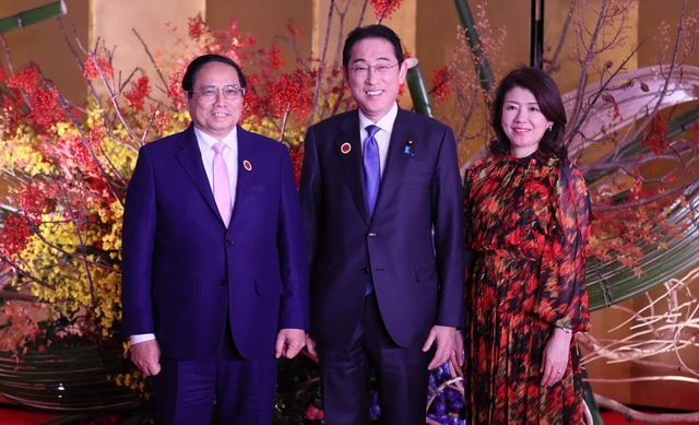 Kỷ niệm 50 năm thiết lập quan hệ, Nhật công bố hỗ trợ ASEAN 55 tỉ Yên  - Ảnh 1.
