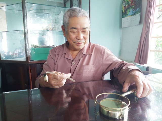 Những nghệ nhân cuối cùng: Tuyệt kỹ nghề gò pháp khí xứ Huế - Ảnh 2. Những nghệ nhân cuối cùng: Tuyệt kỹ nghề gò pháp khí xứ Huế - Ảnh 2.