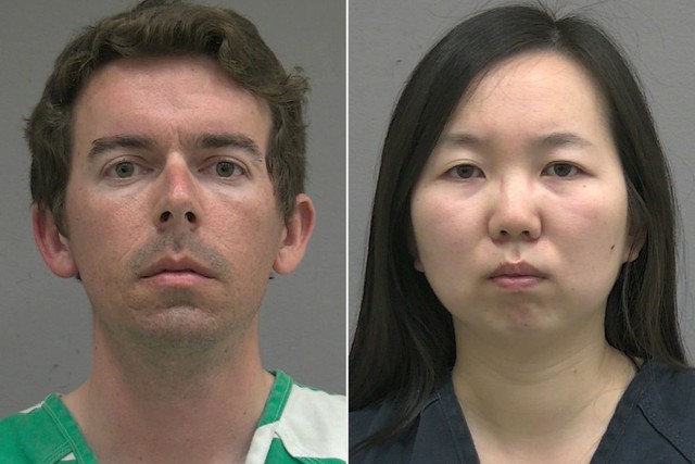 Hai nhà khoa học Mỹ bị bắt vì nhốt 2 con trong lồng - Ảnh 1.