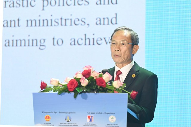 VRA trao chứng nhận nhãn hiệu Cao su Việt Nam cho 21 doanh nghiệp - Ảnh 4.