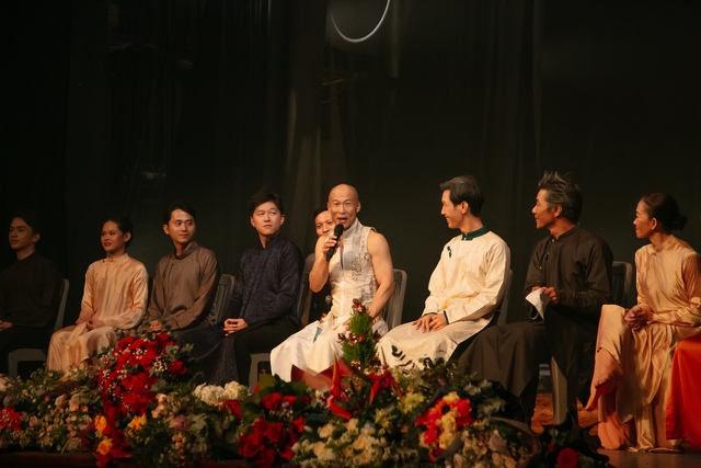 Bậc thầy trình diễn trống Nhật thăng hoa cùng các nghệ sĩ múa Việt Nam - Ảnh 4.