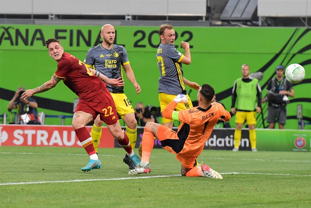 AS Roma năm thứ 3 liên tiếp chạm trán Feyenoord ở cúp châu Âu - Ảnh 1.