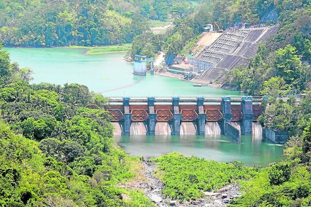 Bão đổ bộ miền nam Philippines, di chuyển về phía Biển Đông - Ảnh 3.