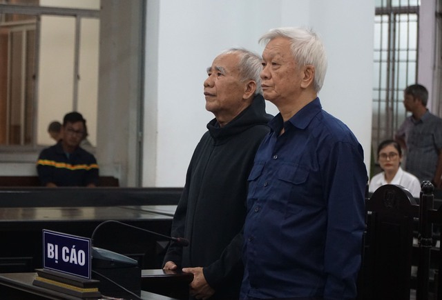 Cựu Chủ tịch Khánh Hòa Nguyễn Chiến Thắng bị tuyên phạt 5 năm 6 tháng tù - Ảnh 1.