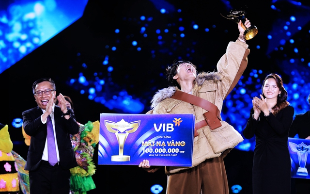 VIB hòa nhịp cùng hàng chục nghìn khán giả tại The Masked Singer Vietnam All-Star Concert 2023 - Ảnh 2.