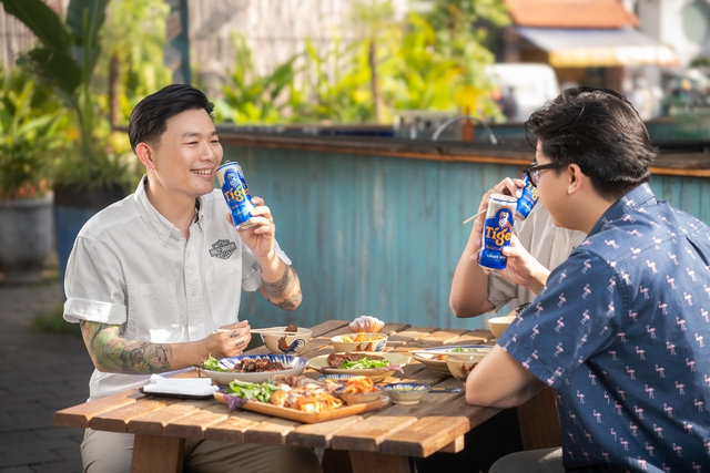 Anh Long Bảo tiết lộ, Tiger Beer đã luôn là một trong những đồ uống được khách hàng yêu thích nhất, nay càng nhận thêm được nhiều sự chú ý với thiết kế mới kết hợp hợp hài hoà sắc xanh và bạc hiện đại, mang lại cảm giác đặc biệt tươi trẻ