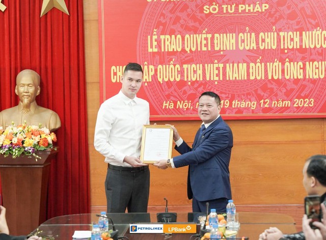Nguyễn Filip cảm động trong ngày chính thức nhận quốc tịch Việt Nam - Ảnh 5.