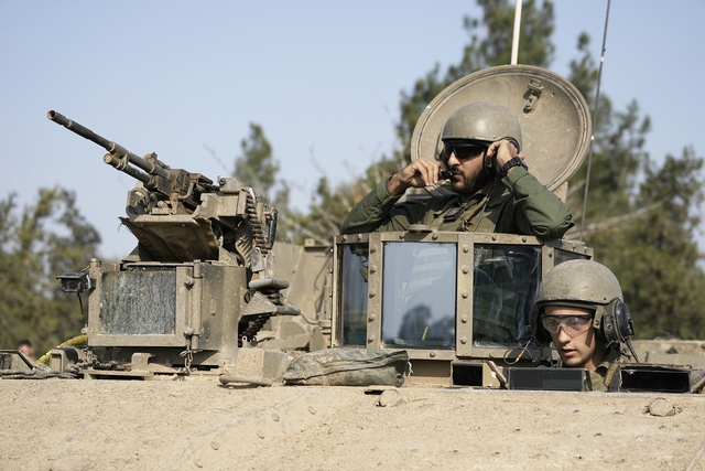 Binh sĩ Israel gần biên giới Dải Gaza ngày 18.12Ảnh: AP