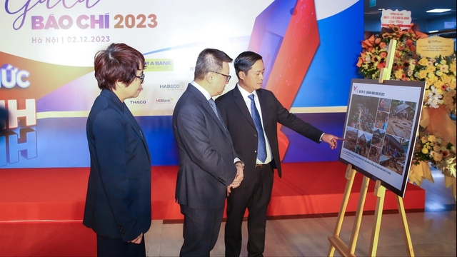 Báo Thanh Niên đoạt giải vàng 'Khoảnh khắc báo chí' năm 2022 - Ảnh 2.