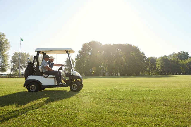 Golf cart là xe dùng chuyên chở golfer