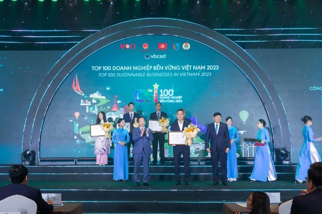 Công ty TNHH URC Việt Nam được xướng tên trong Top 100 Doanh nghiệp bền vững 2023