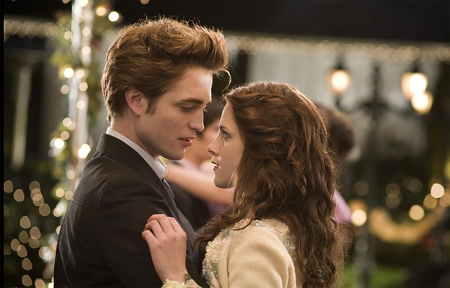 Sao phim 'Chạng vạng' Robert Pattinson đính hôn với Suki Waterhouse- Ảnh 2.