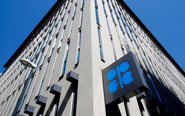 Đẩy giá dầu bất thành, OPEC “chơi dao đứt tay” ?- Ảnh 1. Đẩy giá dầu bất thành, OPEC “chơi dao đứt tay” ?- Ảnh 1.
