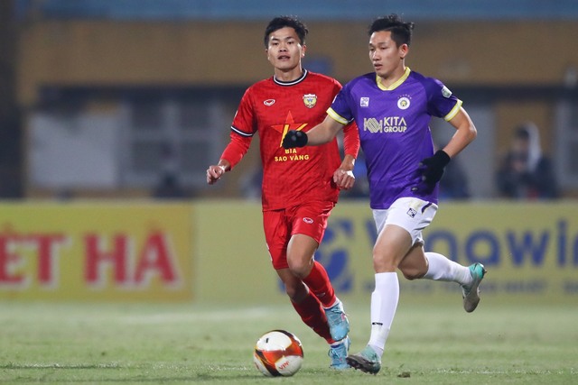 CLB Hà Nội bị cắt đứt chuỗi thắng, chưa thể lọt vào nhóm đầu V-League - Ảnh 1.