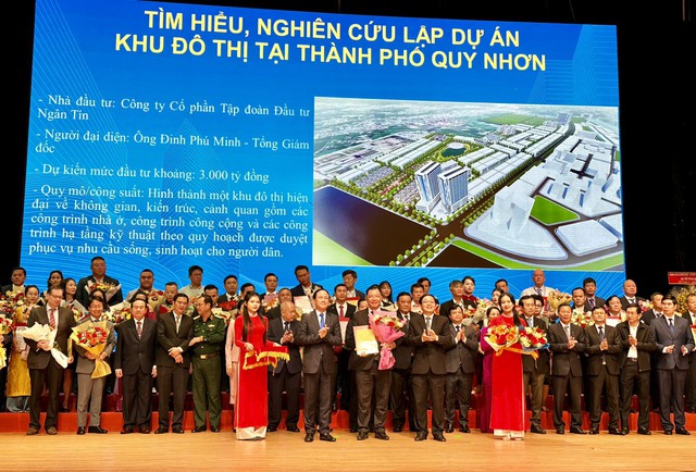 Phó thủ tướng Lê Minh Khái: Bình Định cần ưu tiên các dự án tạo không gian phát triển mới- Ảnh 9.