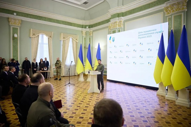 Có gì trong mục tiêu đối ngoại năm 2024 Ukraine vừa công bố?- Ảnh 1.