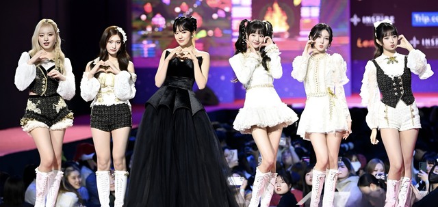 Dàn sao K-pop 'đổ bộ' thảm đỏ SBS Gayo Daejeon- Ảnh 1.