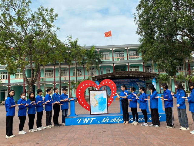 Tuổi trẻ Quảng Ninh hưởng ứng cuộc vận động 'Tự hào một dải non sông'- Ảnh 3.