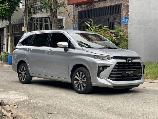 Dân buôn xe cũ 'ôm' Toyota Avanza MT lo lắng bị 'lỗ' nặng- Ảnh 1. Dân buôn xe cũ 'ôm' Toyota Avanza MT lo lắng bị 'lỗ' nặng- Ảnh 1.