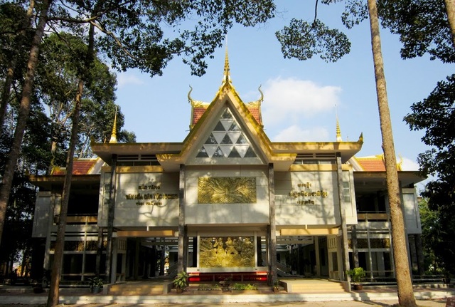 'Đắm chìm' trong thiên nhiên tươi đẹp, kiến trúc Khmer độc đáo ở Trà Vinh- Ảnh 3.