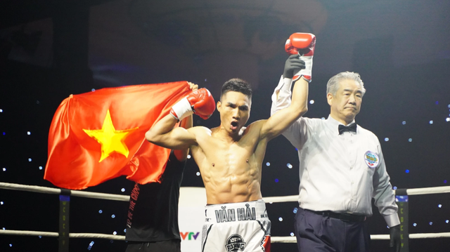 Nhà vô địch thế giới Trần Văn Thảo có trận ‘đại chiến’ với võ sĩ Trung Quốc - Ảnh 2.