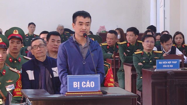 Hình ảnh đầu tiên tại tòa án về ông chủ Công ty Việt Á Phan Quốc Việt- Ảnh 7.