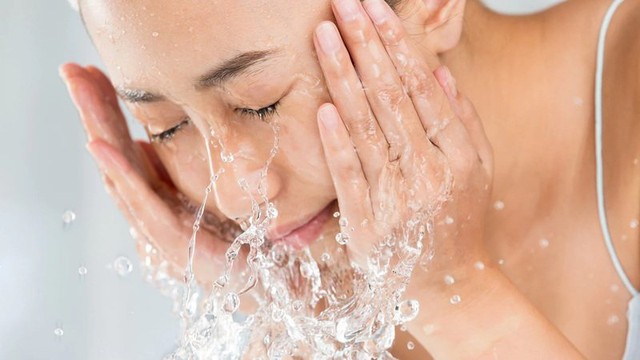 Cuối năm, dập dìu đi làm đẹp an toàn đón Tết- Ảnh 1. Cuối năm, dập dìu đi làm đẹp an toàn đón Tết- Ảnh 1.