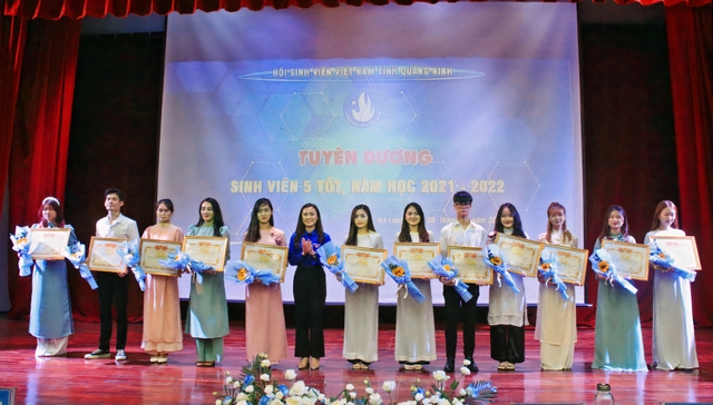 Thanh niên Quảng Ninh lan tỏa ý nghĩa của phong trào 'Sinh viên 5 tốt'- Ảnh 1.