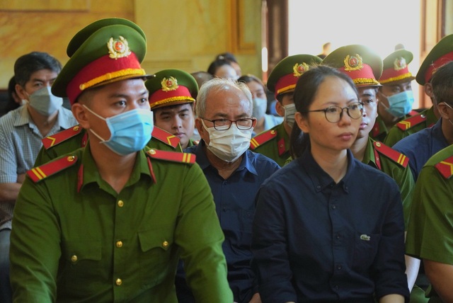 Cựu giám đốc Sở Y tế tỉnh Tây Ninh hầu tòa vì nhận 1 tỉ đồng- Ảnh 2.