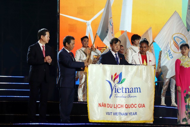 Bình Thuận thu gần tỉ 'đô' nhờ hiệu ứng Năm du lịch quốc gia 2023- Ảnh 4. Bình Thuận thu gần tỉ 'đô' nhờ hiệu ứng Năm du lịch quốc gia 2023- Ảnh 4.